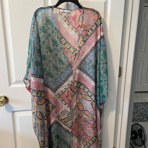 Zara Jackets & Blazers - Multicolor Paisley Women's Kimono